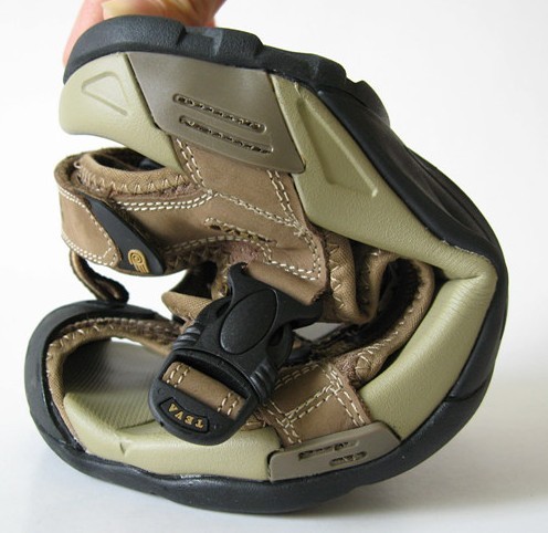 头层牛皮户外鞋